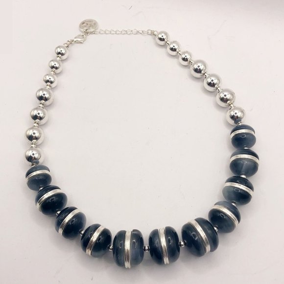 Crown Trifari silver tone luminescent blue gray beaded necklace with extender